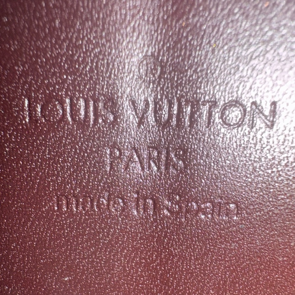 LOUIS VUITTON MONOGRAM VERNIS ZIPPY WALLET - Picture 16 of 16